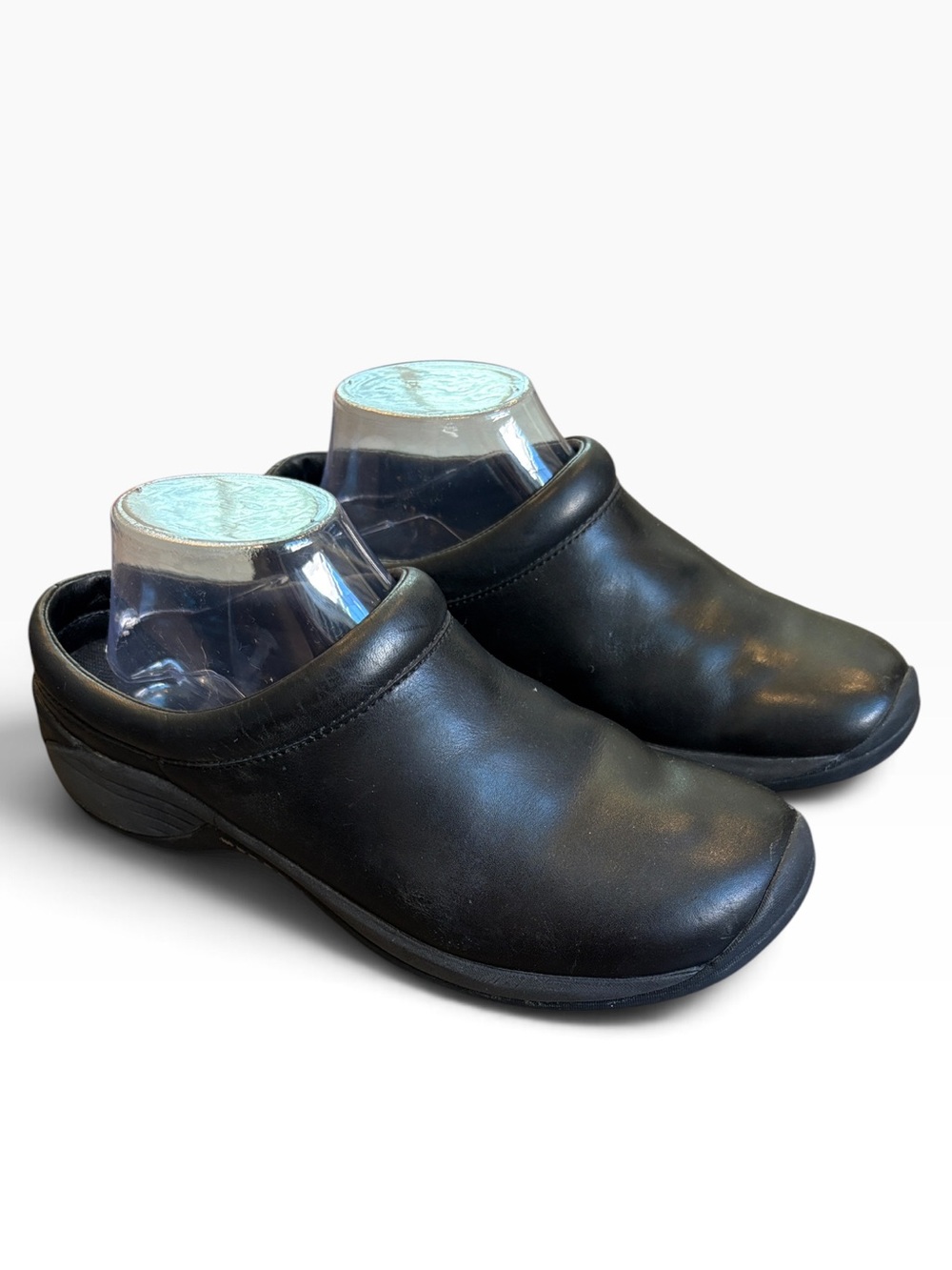 Merrell Encore Nova Smooth Women’s 8.5 Black Leather Slip-On Comfort Clogs
